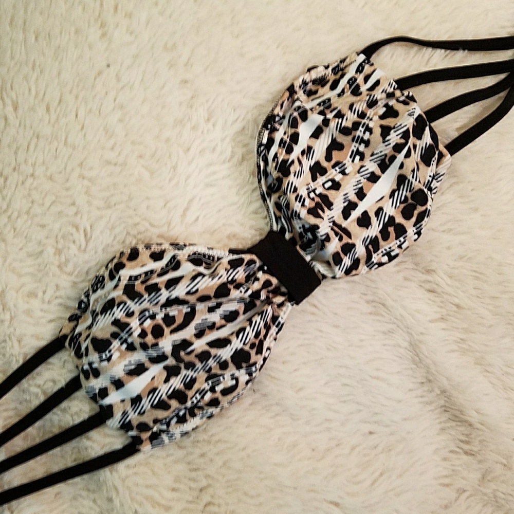 🐆VS Leopard Print Strappy Bikini Top👙